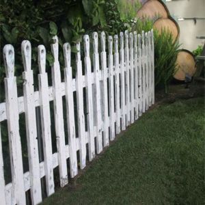 VIneyard Distressed Picket Fence