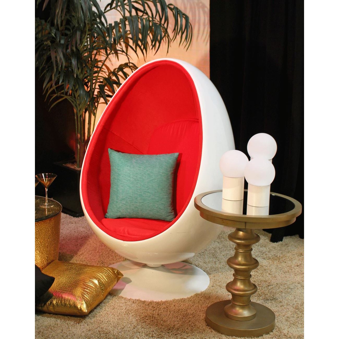 Red Egg Pod Chair ⋆ Movie Prop Rentals